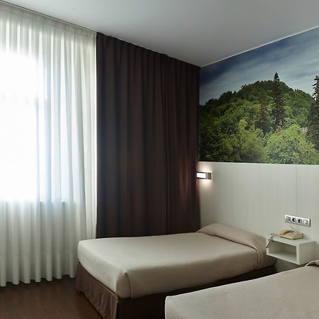 Hotel Seminario Aeropuerto Bilbao 데리오 외부 사진