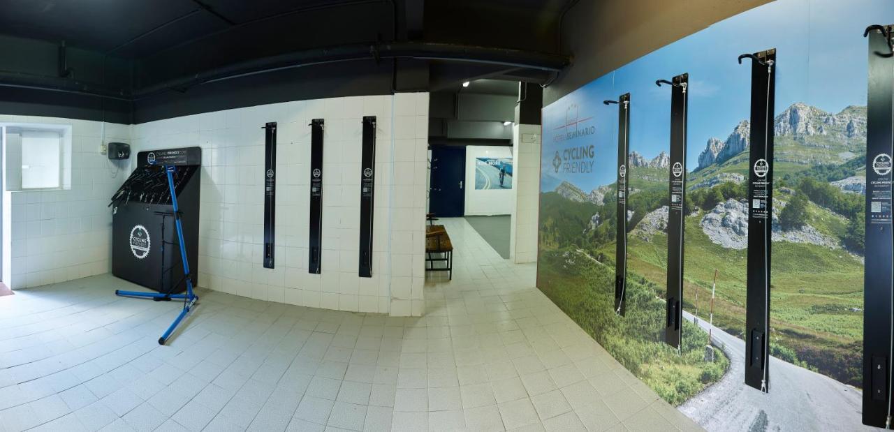 Hotel Seminario Aeropuerto Bilbao 데리오 외부 사진