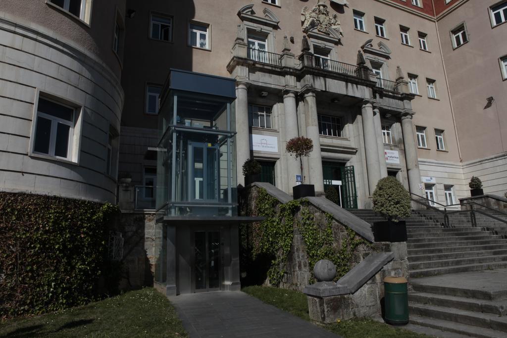 Hotel Seminario Aeropuerto Bilbao 데리오 외부 사진