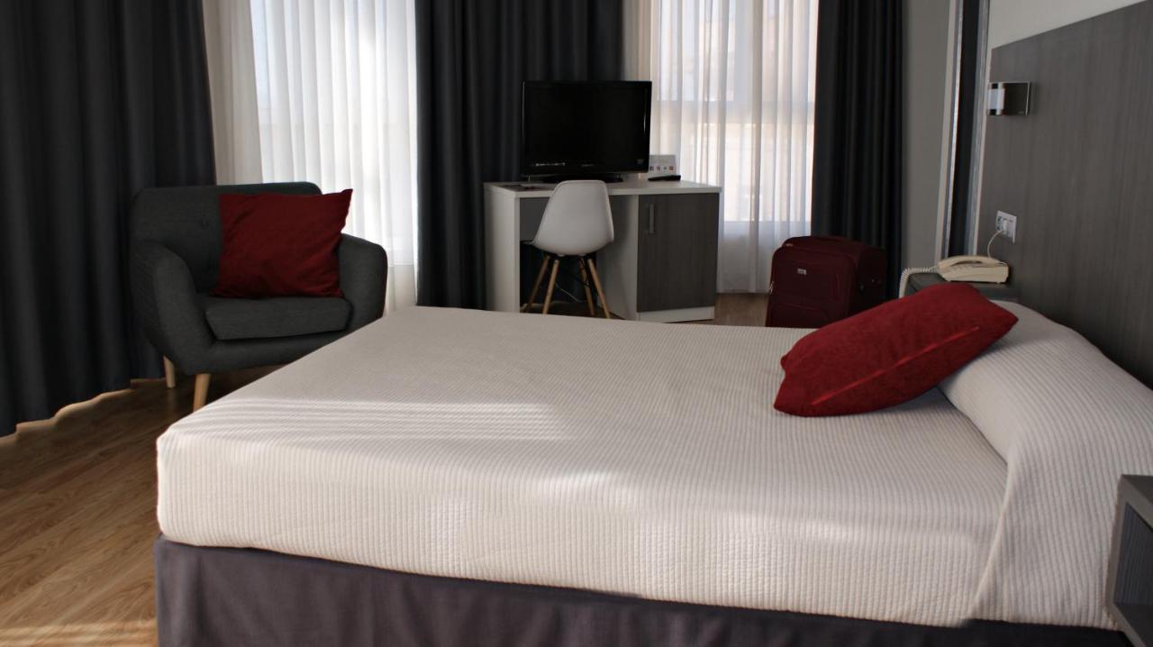 Hotel Seminario Aeropuerto Bilbao 데리오 외부 사진