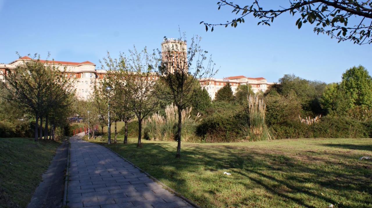Hotel Seminario Aeropuerto Bilbao 데리오 외부 사진
